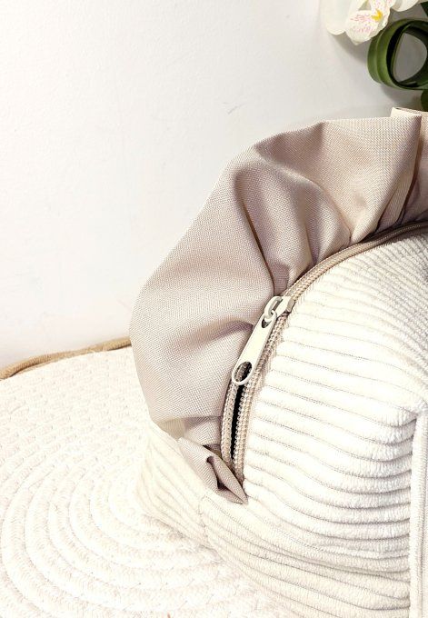 Trousse de toilette en velours côtelé 