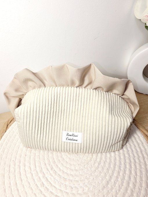 Trousse de toilette en velours côtelé 
