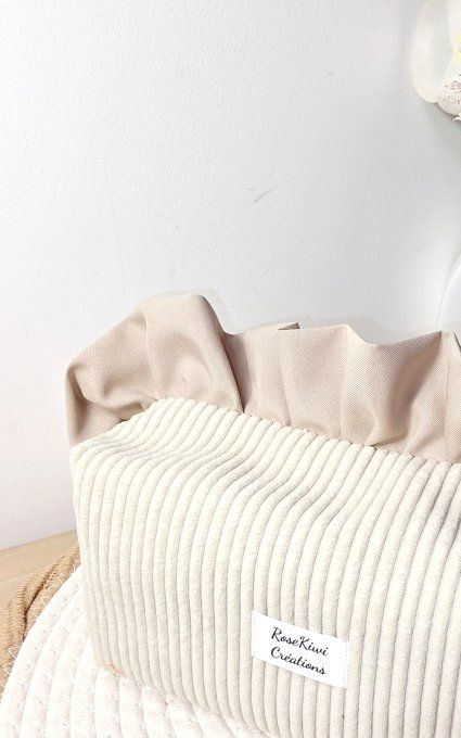 Trousse de toilette en velours côtelé 