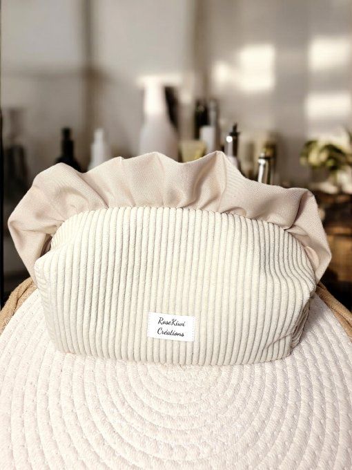 Trousse de toilette en velours côtelé 