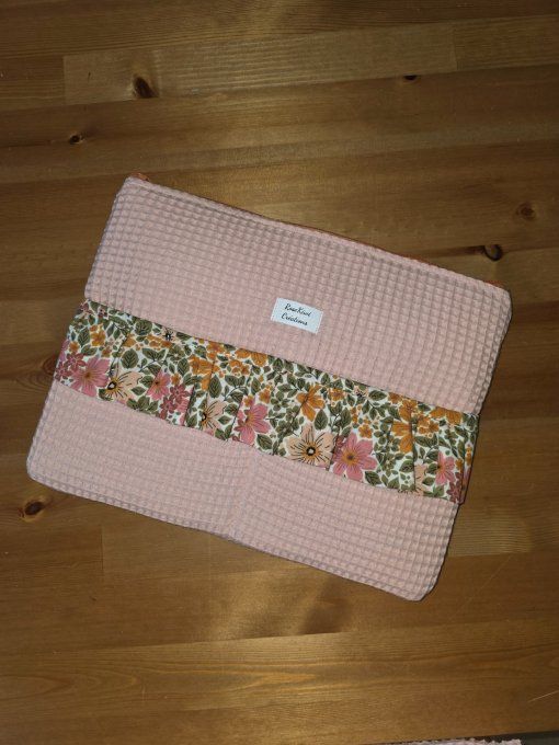 Pochette ordinateur portable en nid d’abeille 