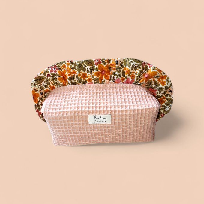 Trousse de toilette en nid d’abeille et froufrou 