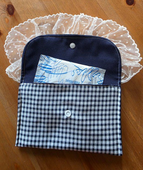 Pochette serviettes et tampons