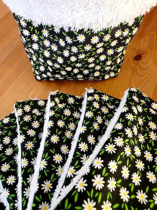 Débarbouillettes et panier