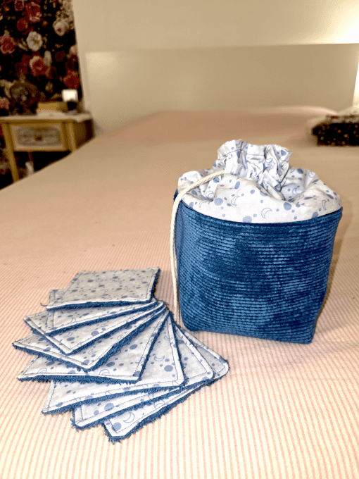 Le panier pochon et ses 8 lingettes démaquillantes "nuit étoilée"