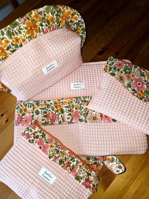 Trousse à maquillage en nid d'abeille