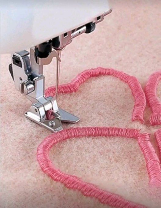 Pied presseur pour broderie 3D